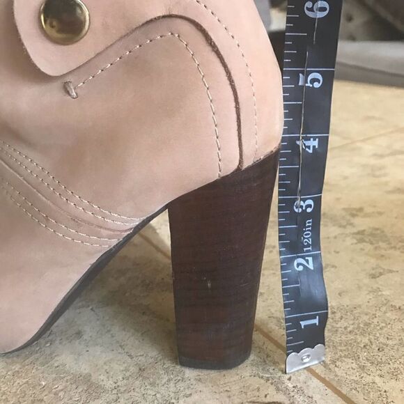 APEPAZZA Suede Combat Bootie| APEPAZZA Tan Leather Peep Toe Combat Boot | Size 7 - Picture 11 of 11